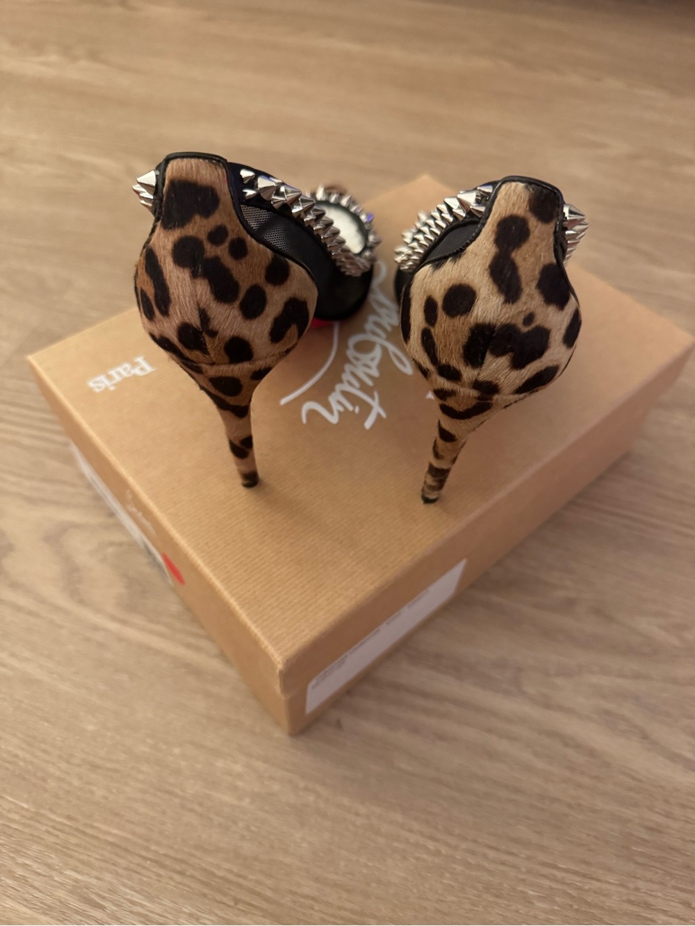 Christian Louboutin Brown Kraft Shoe Box with Red Dot - Picture 6 of 10